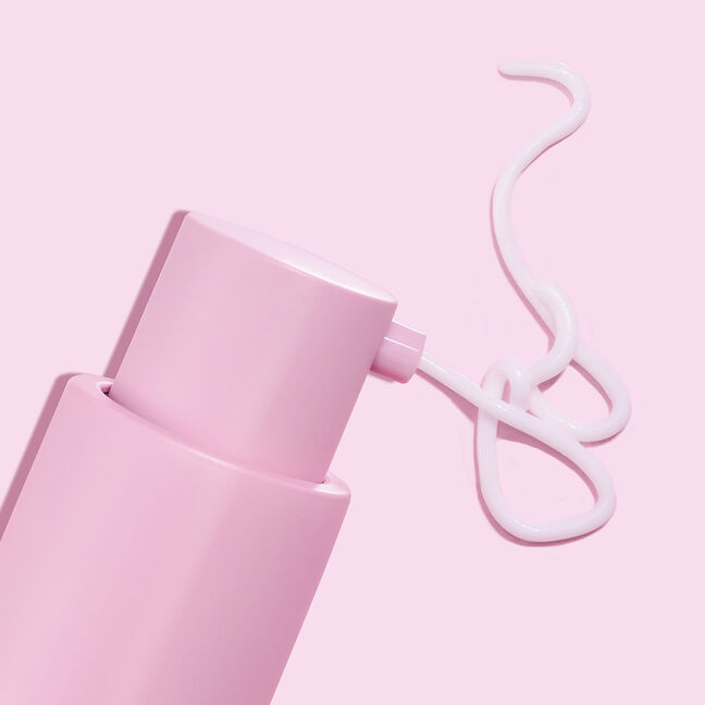 קרם לחות המסייע בשמירת הלחות בעור למשך היום