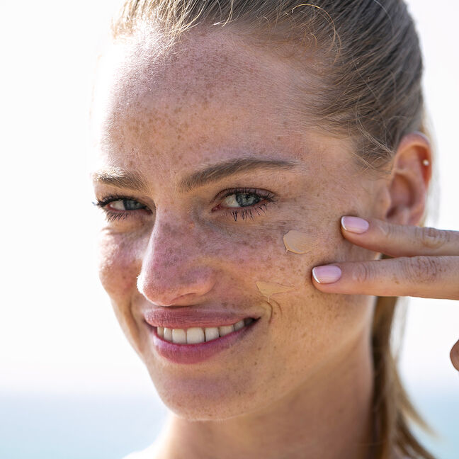 קרם לחות מינרלי עם גוון SPF30