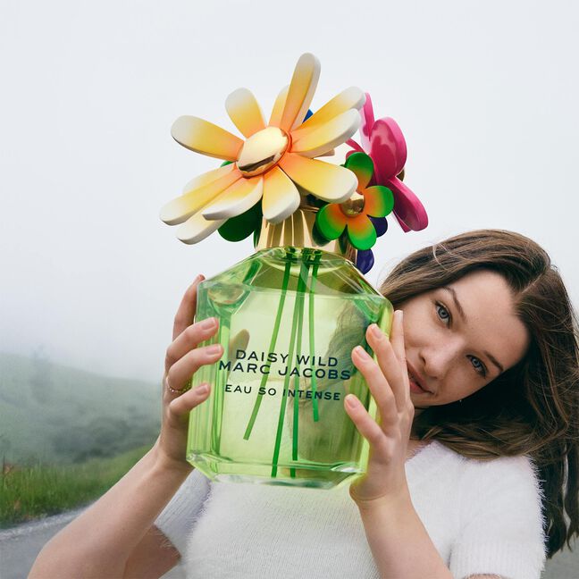 בושם לאישה DAISY WILD INTENSE א.ד.פ