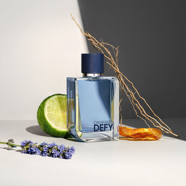 בושם לגבר DEFY א.ד.ט